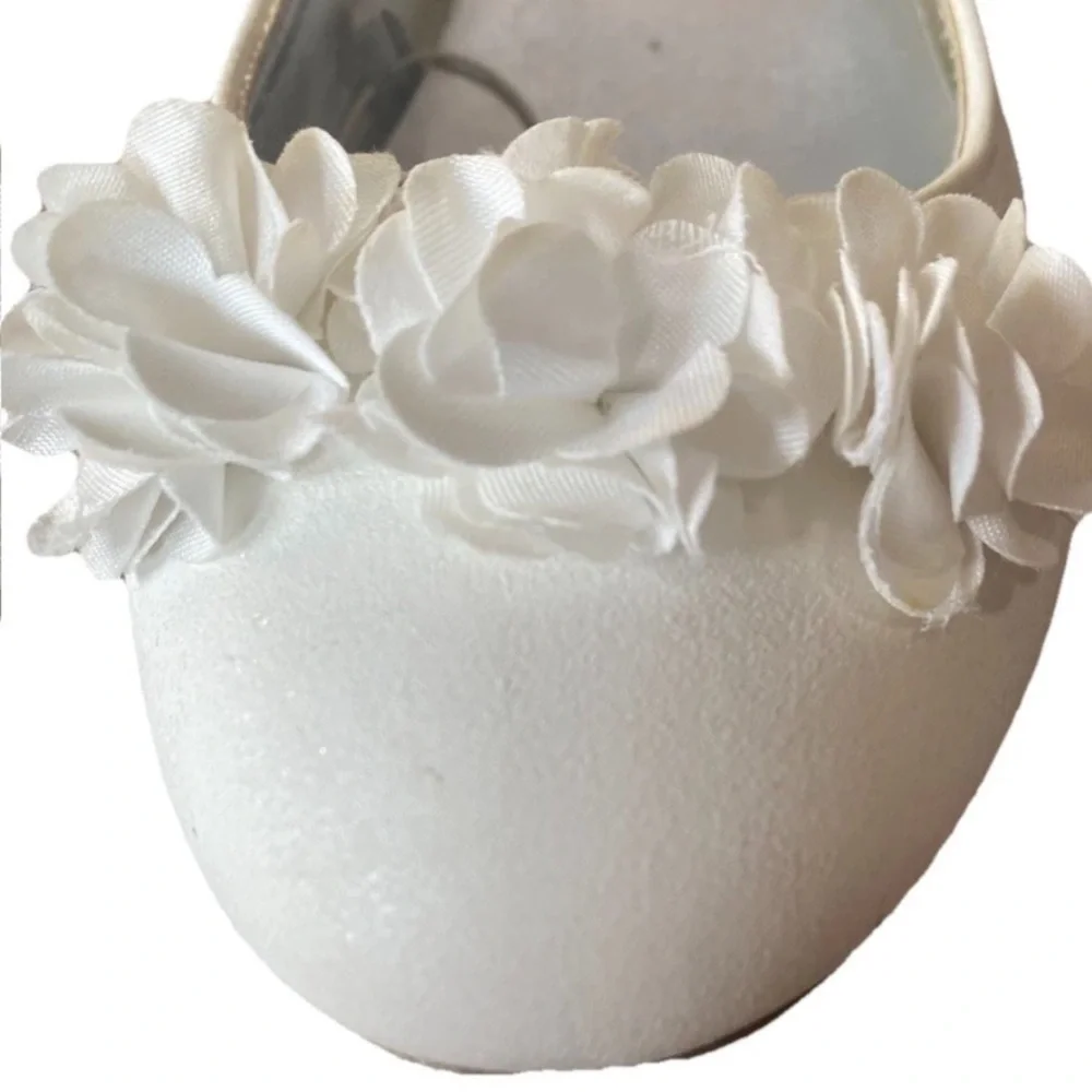 Kenneth Cole Reaction Girls Size 1 Vote White Flower Girl Wedding Ballet Flats